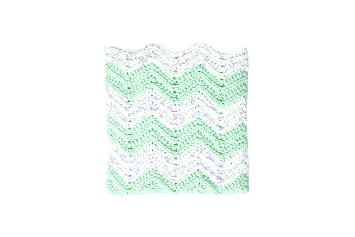 Free Crochet Chevron Baby Blanket Pattern